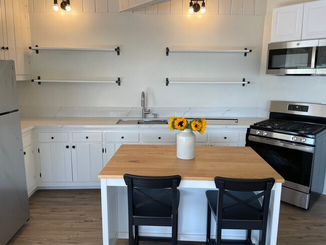 property at 1947 Caddington Dr