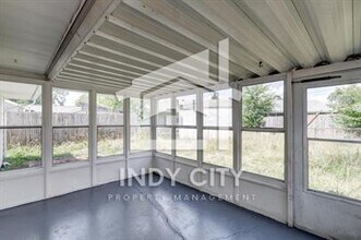 8104 E 50th St in Indianapolis, IN - Building Photo - Building Photo