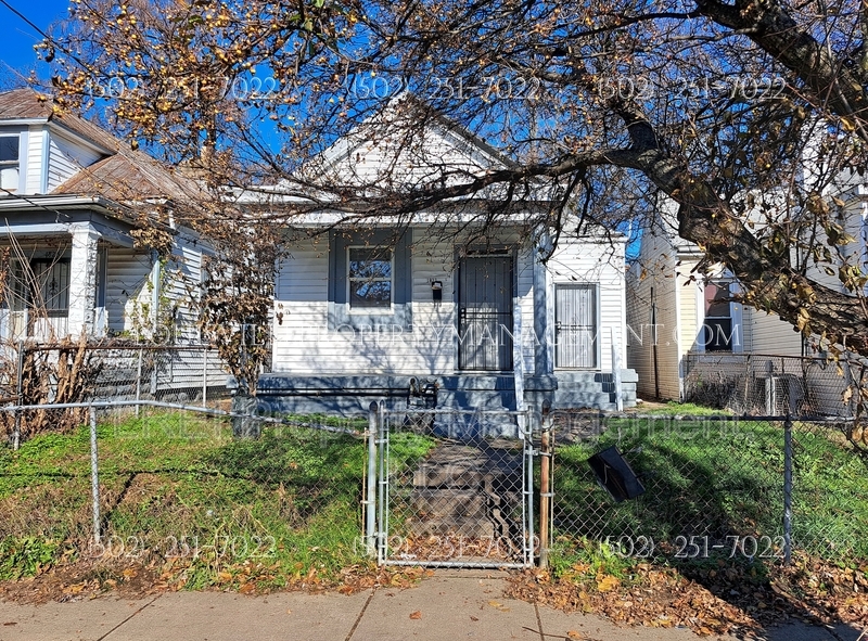 1821 Date St in Louisville, KY - Building Photo