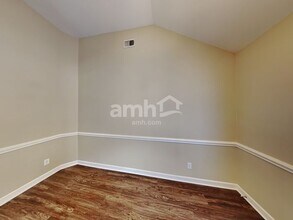 5013 Bunker Ln in Smyrna, TN - Building Photo - Building Photo