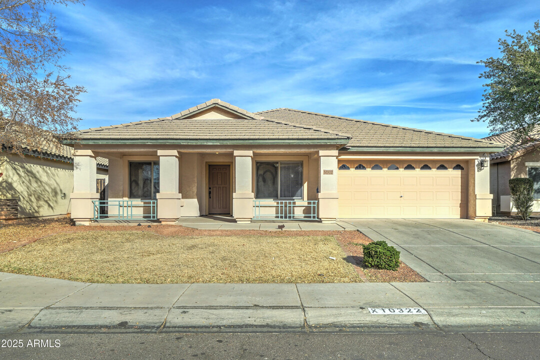 10322 West Odeum Ln in Tolleson, AZ - Building Photo