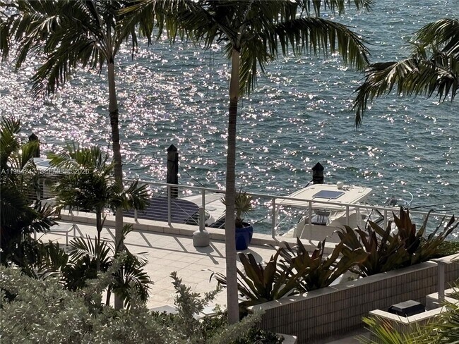 property at 800 West Ave