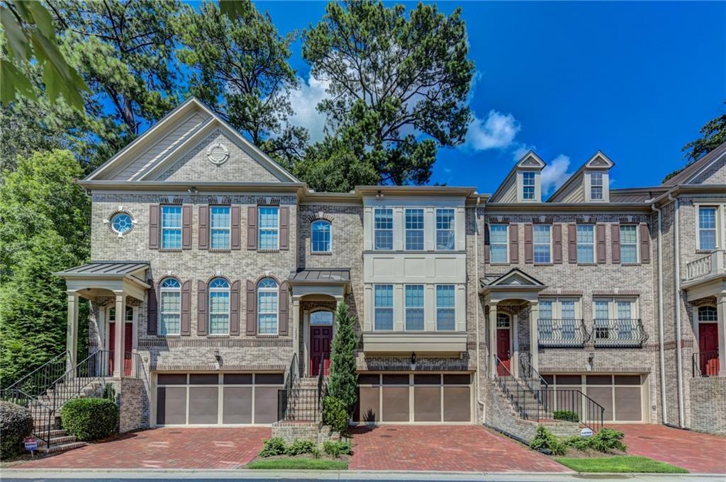 3695 E Paces Walk in Atlanta, GA - Building Photo