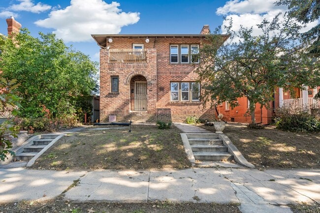 property at 440-442 N Clarkson St