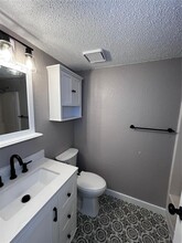 7014 Troy St-Unit -2 in Santa Fe, TX - Building Photo - Building Photo