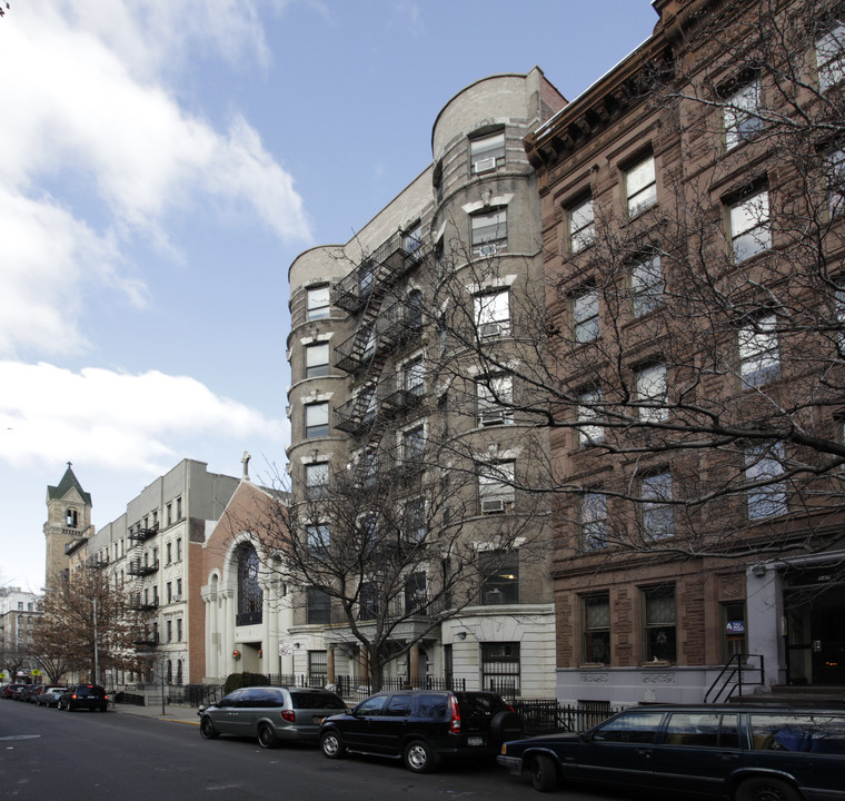 Salome in New York, NY - Foto de edificio