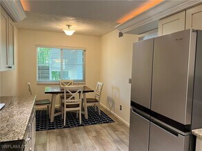 1050 9th St S in Naples, FL - Building Photo - Building Photo
