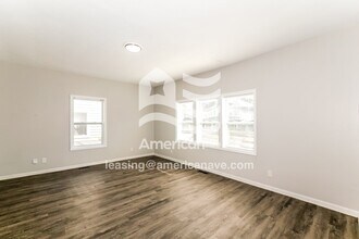 50 N Sherman Dr in Indianapolis, IN - Foto de edificio - Building Photo