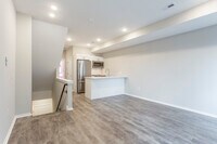 2010 N 8th St, Unit 2F photo'