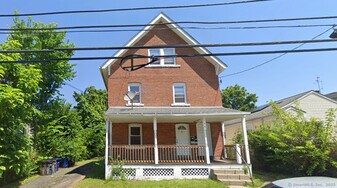 144 Burnham St in Hartford, CT - Building Photo