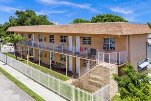 401 N Dixie Hwy in Hallandale Beach, FL - Building Photo