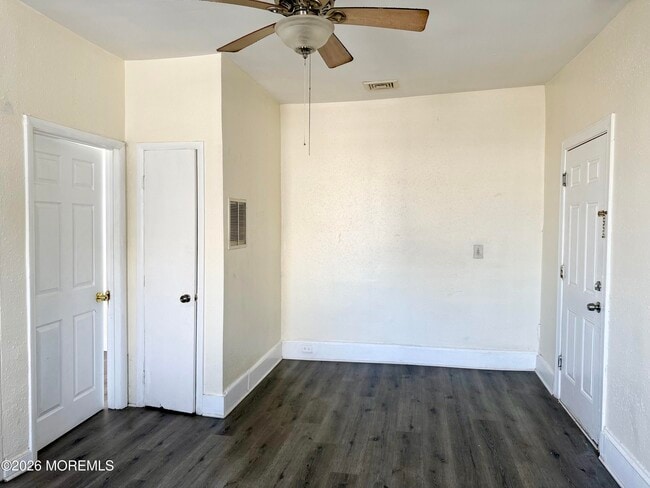 37 2nd Ave in Long Branch, NJ - Building Photo - Building Photo