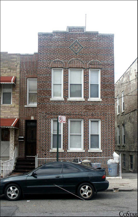 3231 Seymour Ave in Bronx, NY - Building Photo