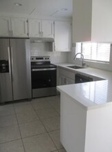 850 Bellomy St in Santa Clara, CA - Building Photo - Building Photo