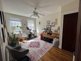 13 Ellery St, Unit 3 in Cambridge, MA - Building Photo