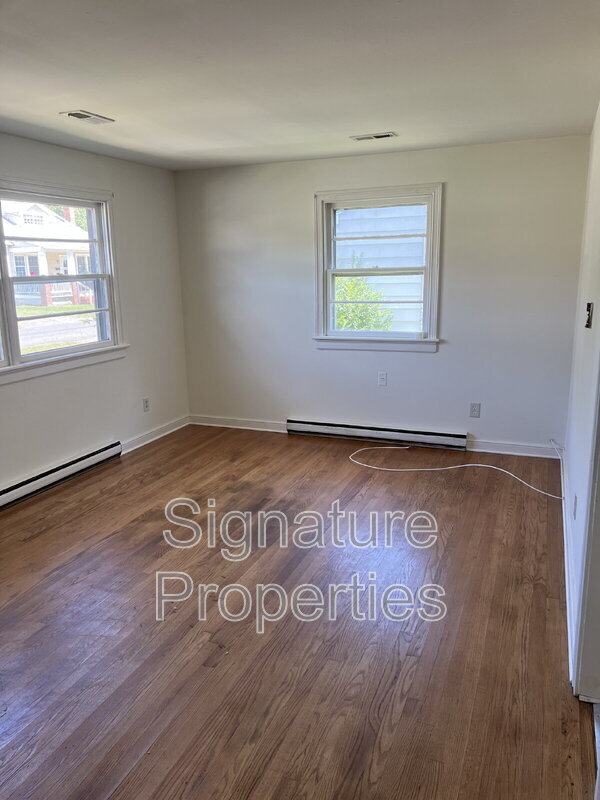 109 N New Ave in Highland Springs, VA - Building Photo - Building Photo