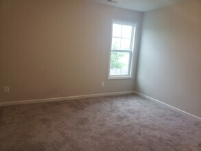 169 Chatfield Dr. in Raeford, NC - Building Photo - Building Photo