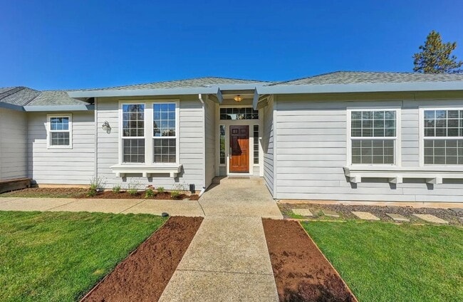 19740 Wedemeyer Pl in Colfax, CA - Building Photo - Building Photo