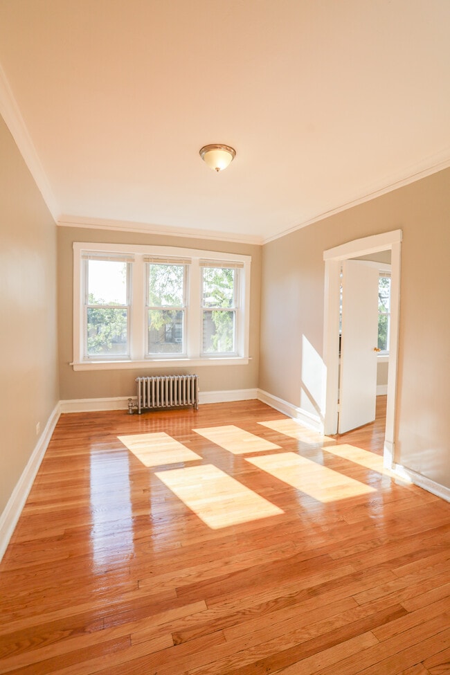 4051 W Melrose St, Unit #1N