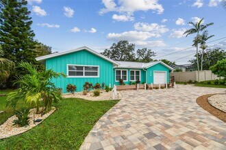 340 Mehlenbacher Rd in Belleair, FL - Building Photo - Building Photo