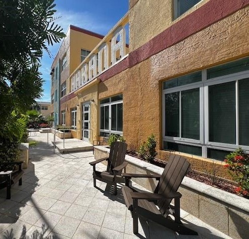 1308 Drexel Ave, Unit 108 in Miami Beach, FL - Building Photo - Building Photo