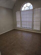 2111 Laurel Land Ln in Houston, TX - Building Photo - Building Photo