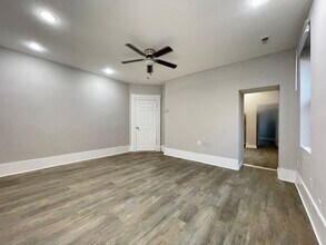 2259 Loth St in Cincinnati, OH - Building Photo - Building Photo