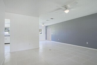 737 SW Belmont Cir in Port St. Lucie, FL - Building Photo - Building Photo