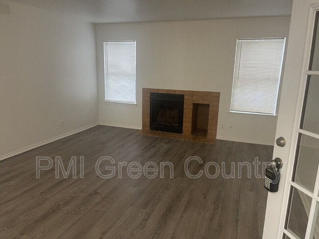 property at 6657 S Victor Ave