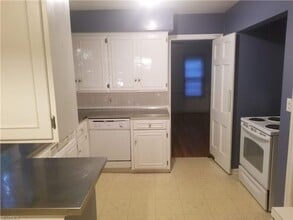 3297 Chelsea Dr in Cleveland Heights, OH - Building Photo - Building Photo