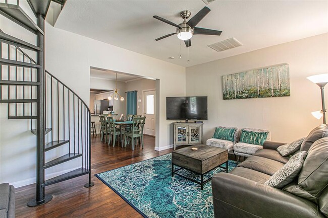 1608 Hutto Rd in Georgetown, TX - Building Photo - Building Photo
