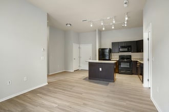 Park Hill Station in Denver, CO - Foto de edificio - Building Photo