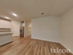 5910 Shelby Pass in Saint Hedwig, TX - Building Photo - Building Photo