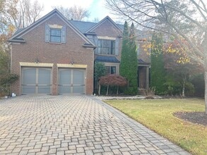 8210 Prestwick Cir in Duluth, GA - Building Photo - Building Photo