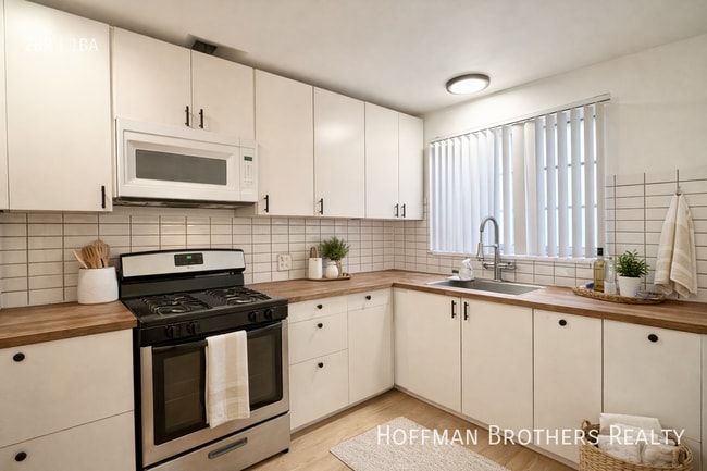 1839 S Beverly Glen Blvd in Los Angeles, CA - Building Photo - Building Photo