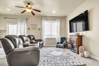1273 N Baycrest Dr in Saratoga Springs, UT - Building Photo - Building Photo