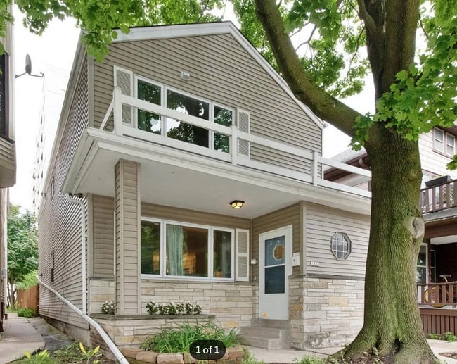 property at 1820 N Oakland Ave