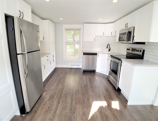 50 Grove St in Hopkinton, MA - Building Photo - Building Photo