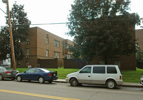 2213-2215 Washington St E Apartments