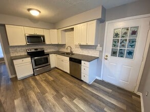 416 Circle Dr in Gibsonville, NC - Building Photo - Building Photo