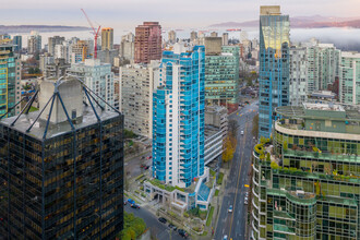 Palais Georgia in Vancouver, BC - Building Photo - Building Photo