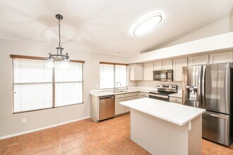 1266 E Sierra Madre Ave in Gilbert, AZ - Building Photo - Building Photo