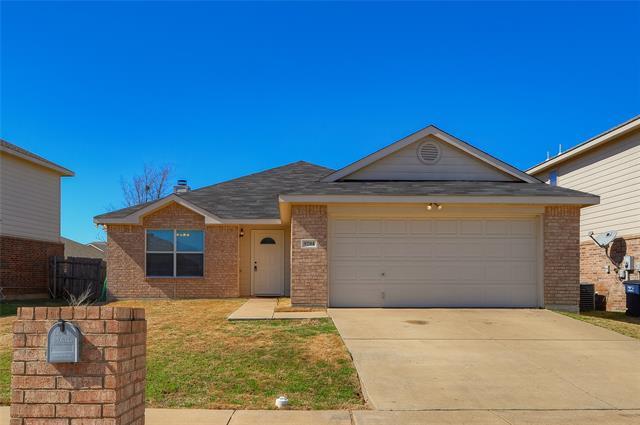 9204 St Martin Rd in Fort Worth, TX - Building Photo