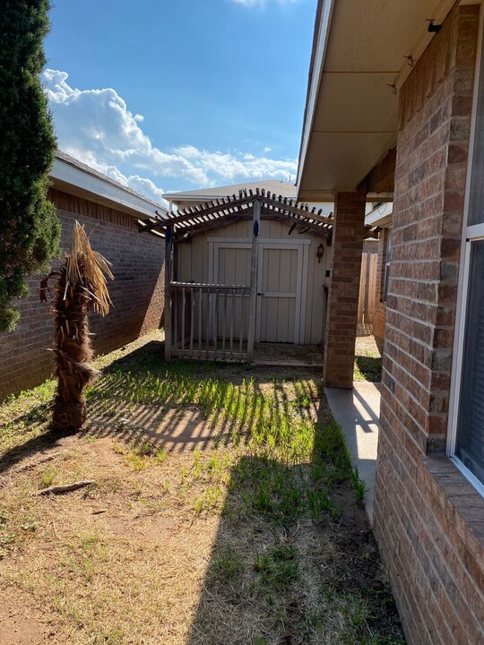 5403 Wimberley St in Odessa, TX - Foto de edificio