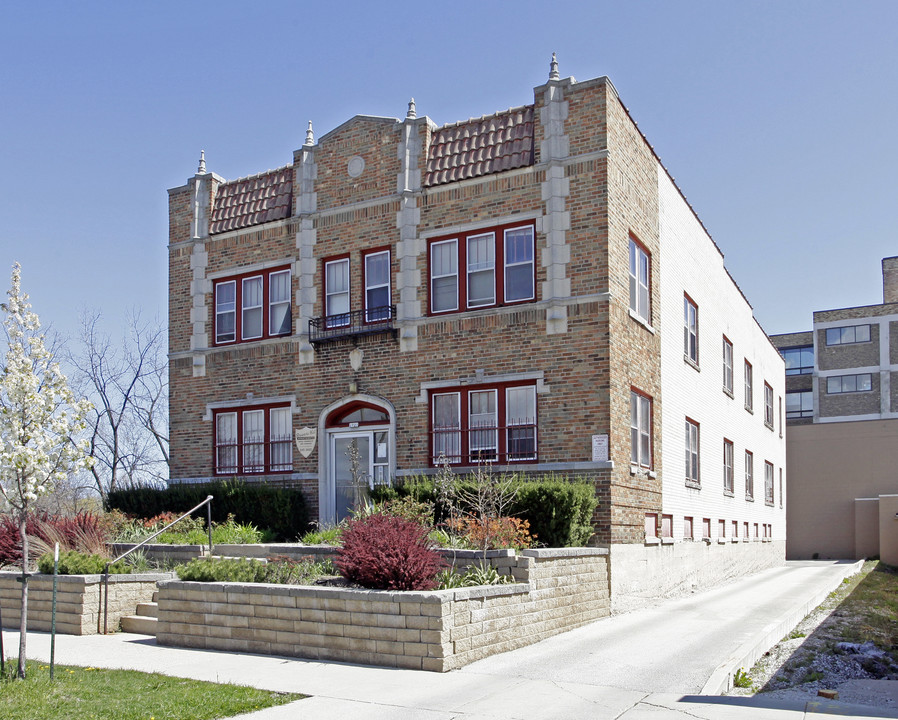 1922 N Palmer in Milwaukee, WI - Foto de edificio