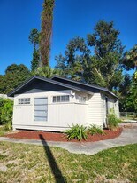 1915 Hill Ave in Ft. Myers, FL - Building Photo