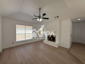 3616 Candlernoll Cir in San Antonio, TX - Building Photo - Building Photo