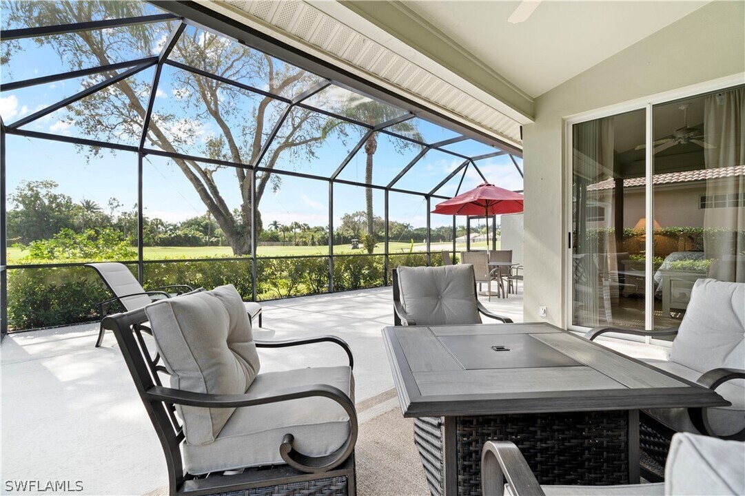 13520 Southampton Dr in Bonita Springs, FL - Building Photo