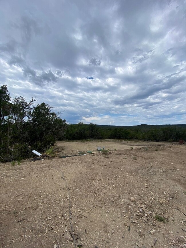 1545 Elm Pass Rd in Center Point, TX - Building Photo - Building Photo