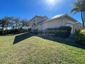 9719 Glen Heron Dr in Bonita Springs, FL - Building Photo - Building Photo